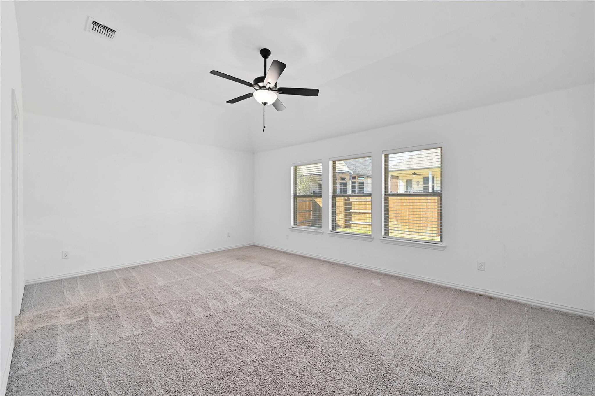 160 Fawn River Run, Kyle, TX 78640