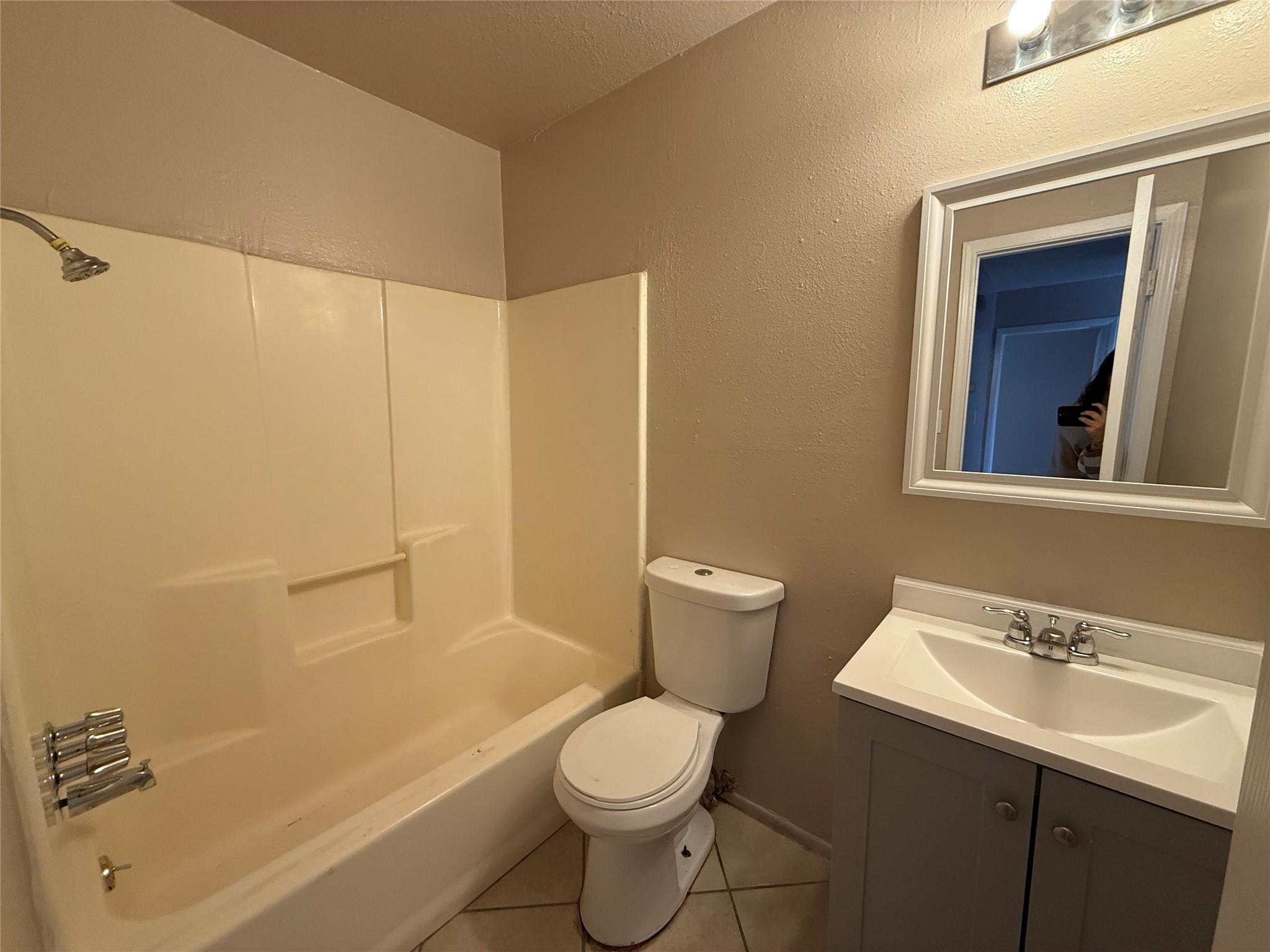 2203 Donahue Ln, Austin, TX 78744