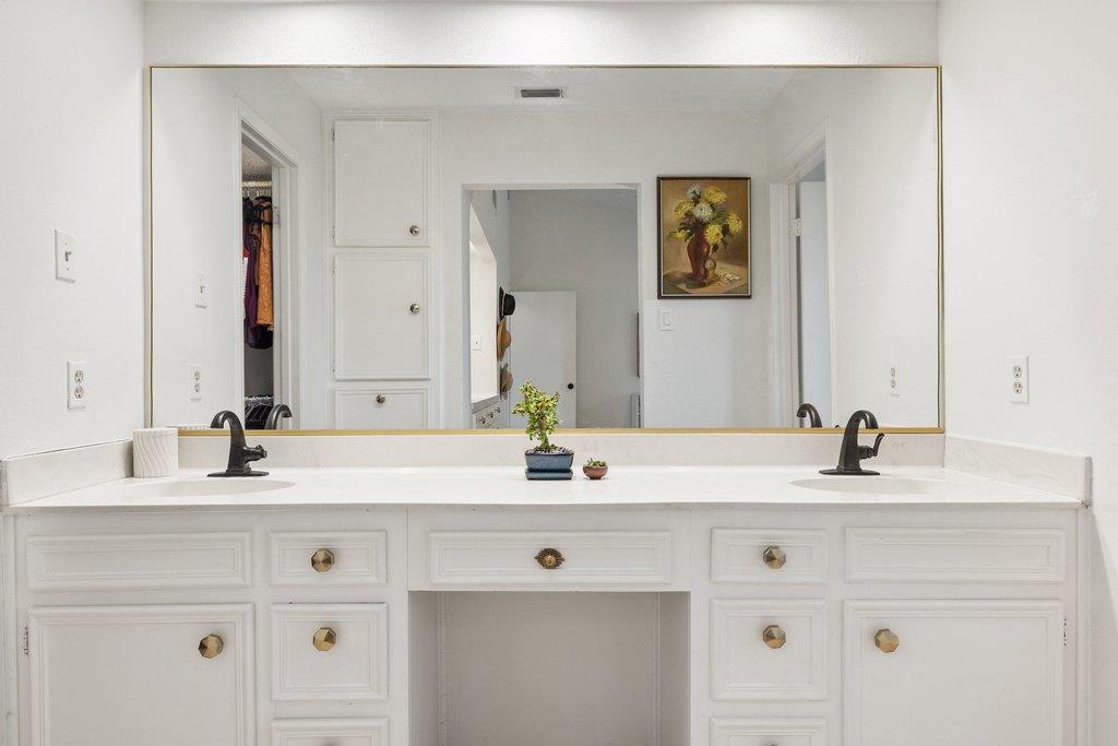 2201 Lakeway Blvd # 18, Lakeway, TX 78734