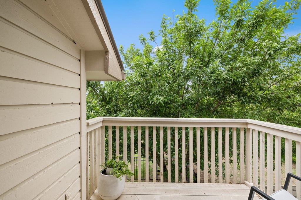 2201 Lakeway Blvd # 18, Lakeway, TX 78734