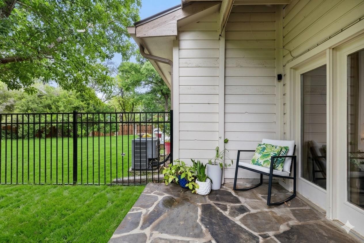 2201 Lakeway Blvd # 18, Lakeway, TX 78734