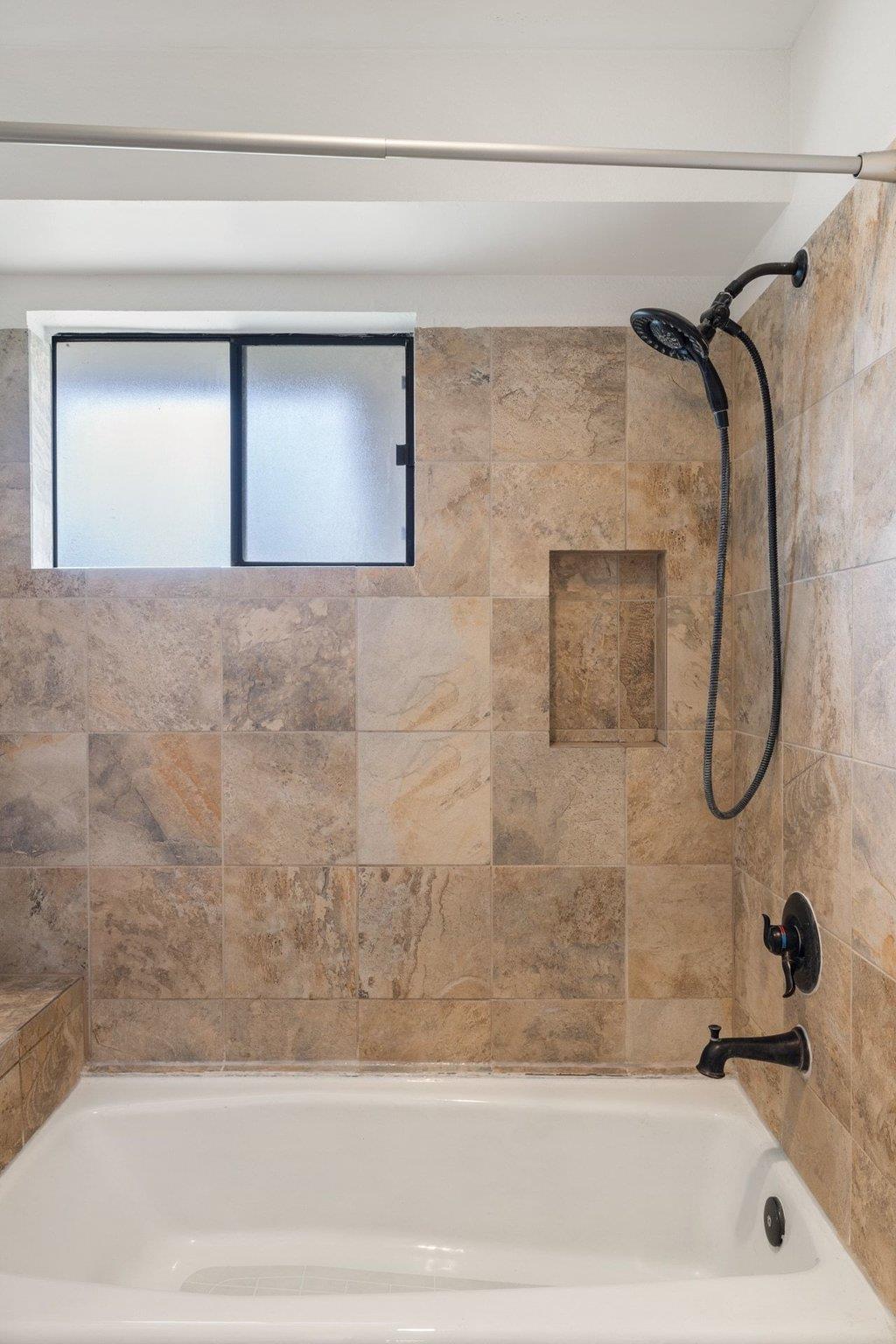 2201 Lakeway Blvd # 18, Lakeway, TX 78734