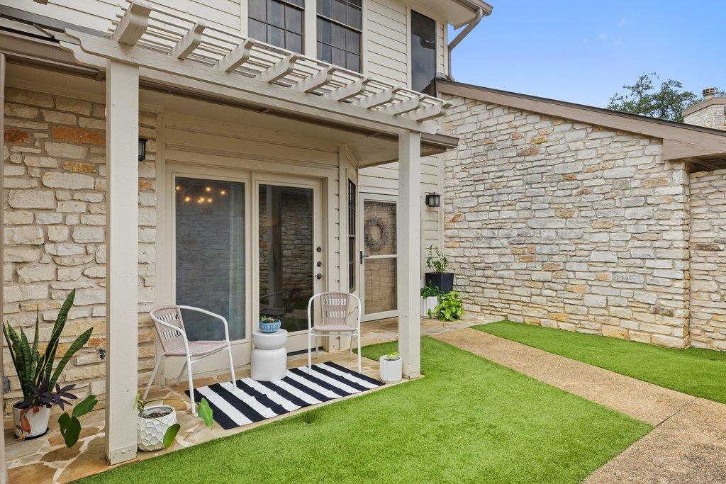 2201 Lakeway Blvd # 18, Lakeway, TX 78734