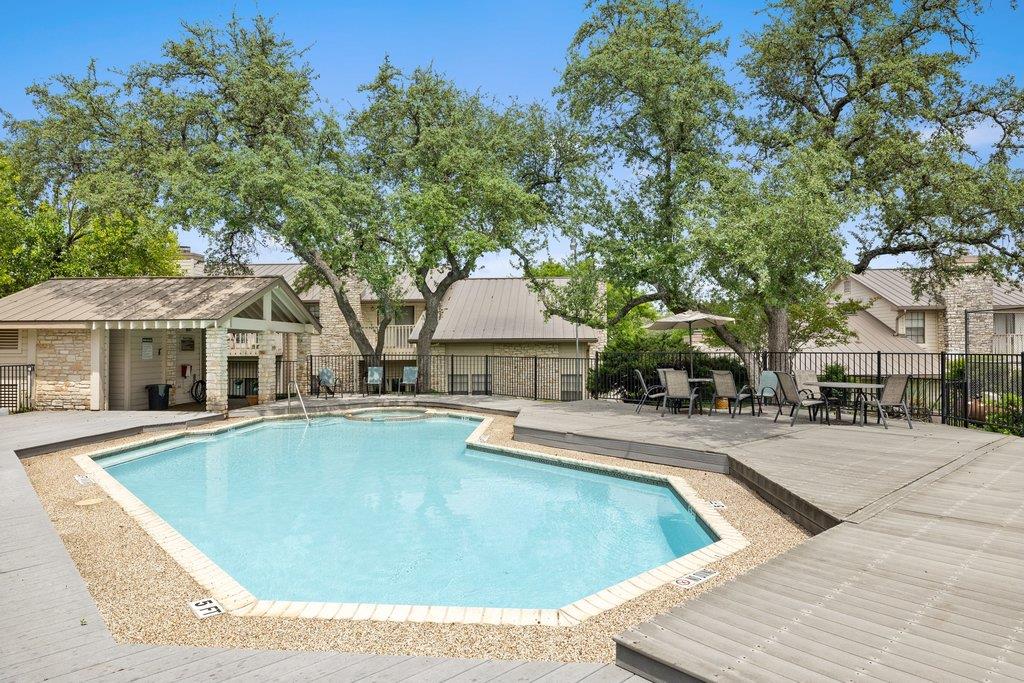 2201 Lakeway Blvd # 18, Lakeway, TX 78734