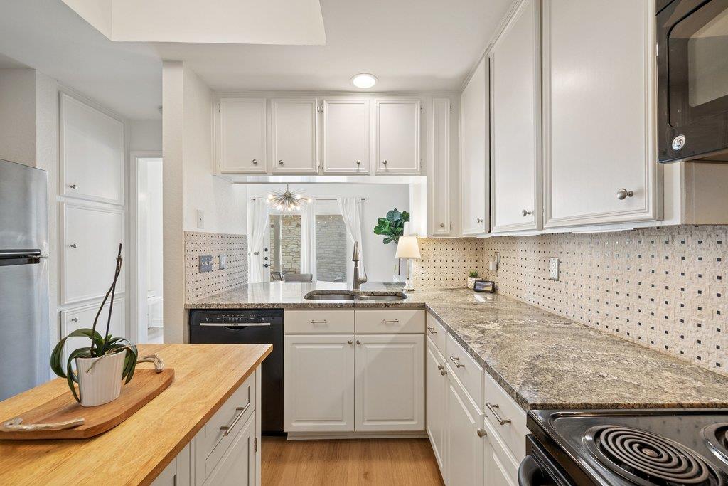 2201 Lakeway Blvd # 18, Lakeway, TX 78734