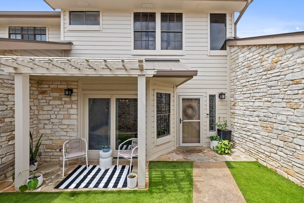 2201 Lakeway Blvd # 18, Lakeway, TX 78734
