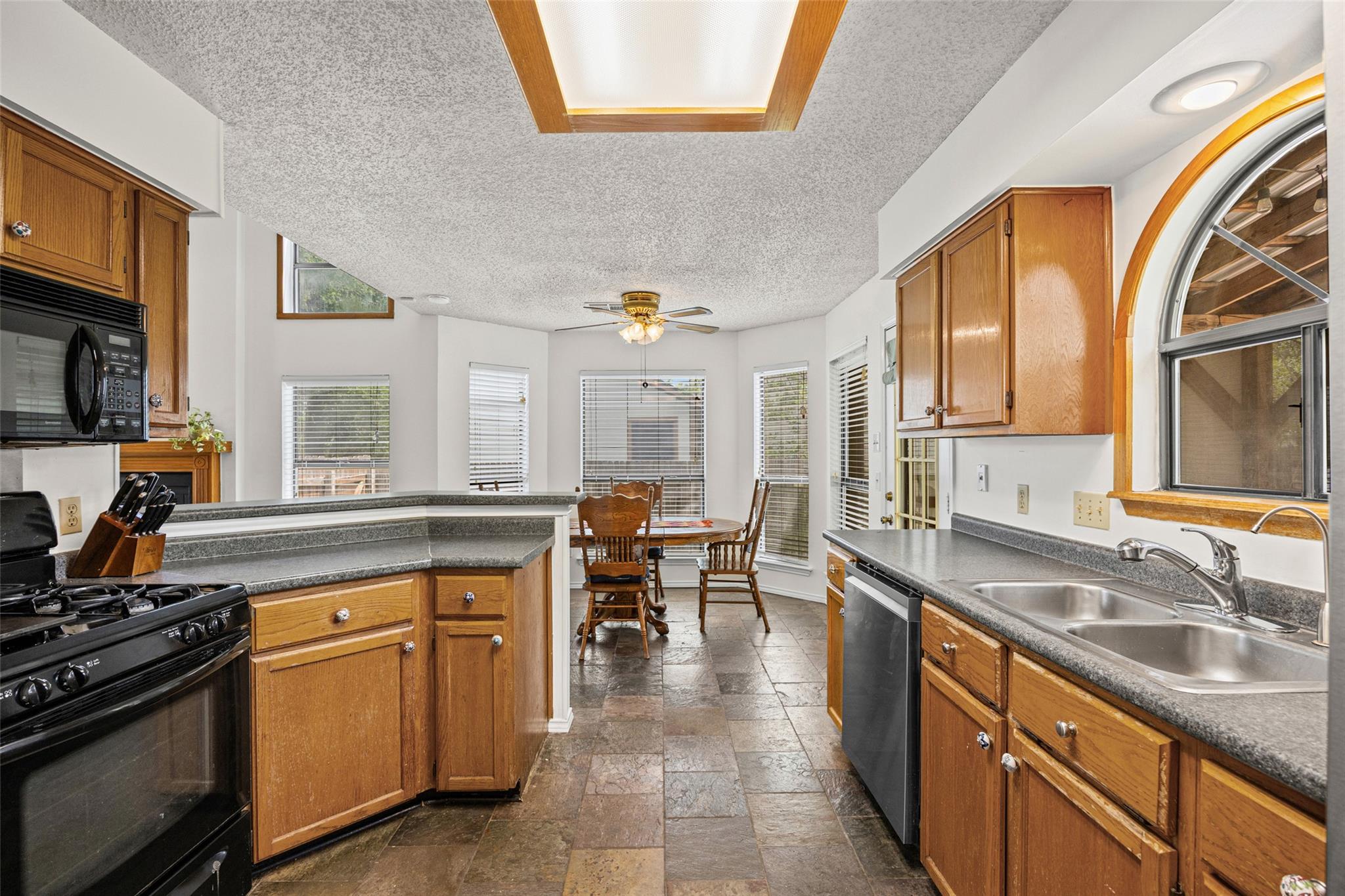 4605 Molera Dr, Austin, TX 78749