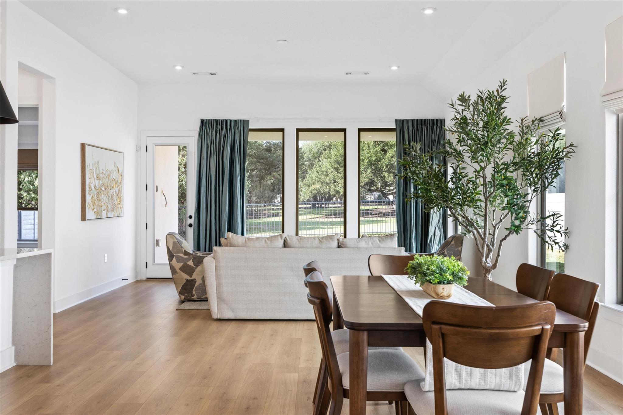 1122 Silver Dollar Trl, Georgetown, TX 78628