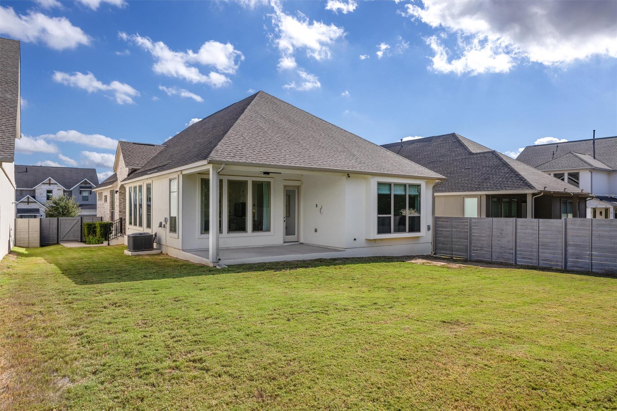 1122 Silver Dollar Trl, Georgetown, TX 78628