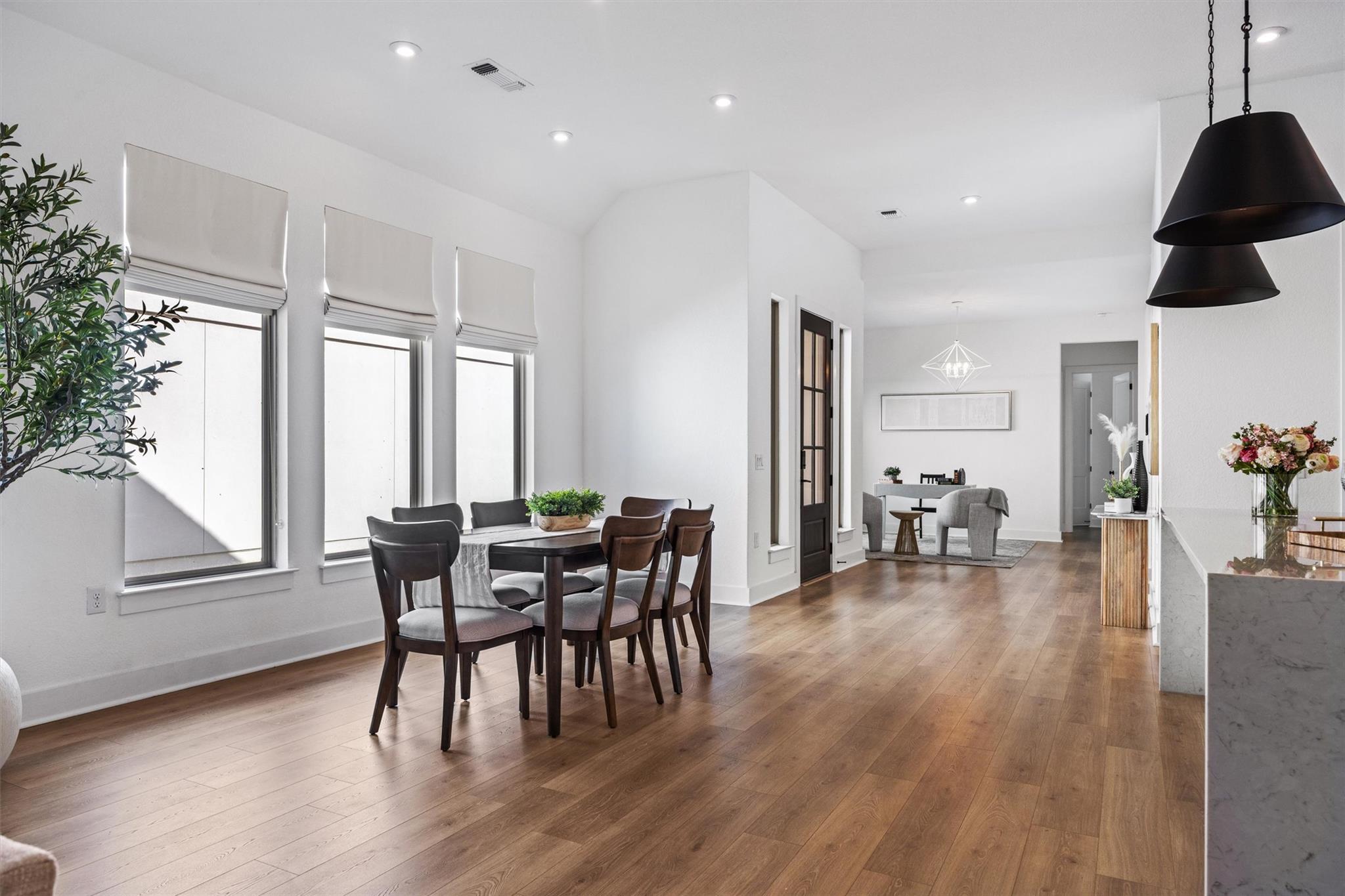 1122 Silver Dollar Trl, Georgetown, TX 78628