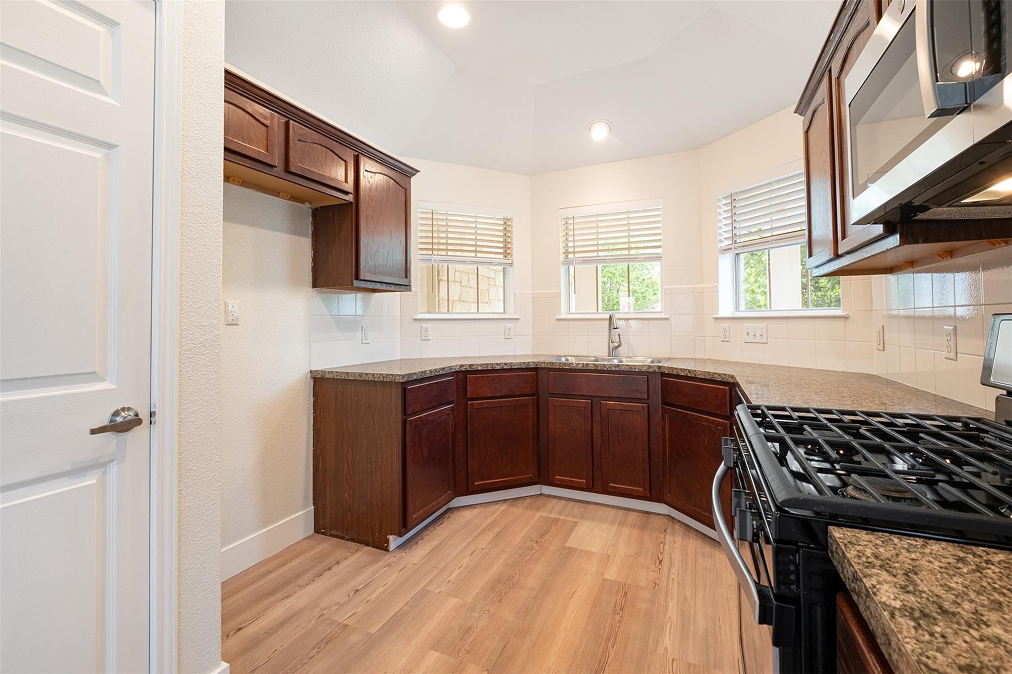 8528 Chick Pea Ln, Austin, TX 78748