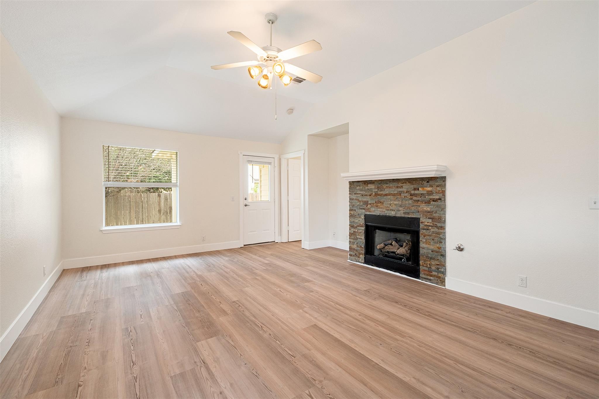 8528 Chick Pea Ln, Austin, TX 78748