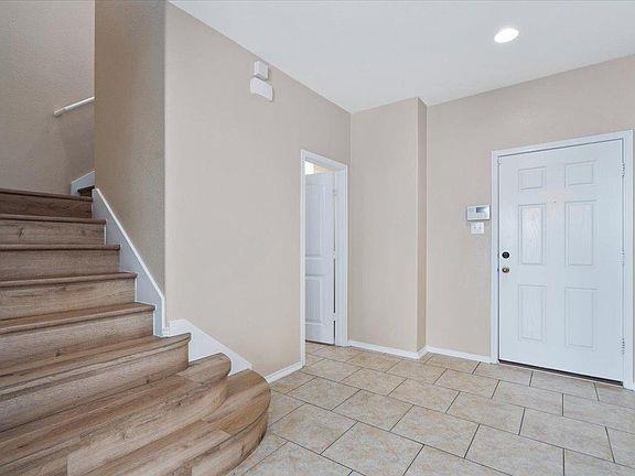 904 Lonesome Lilly Way, Pflugerville, TX 78660