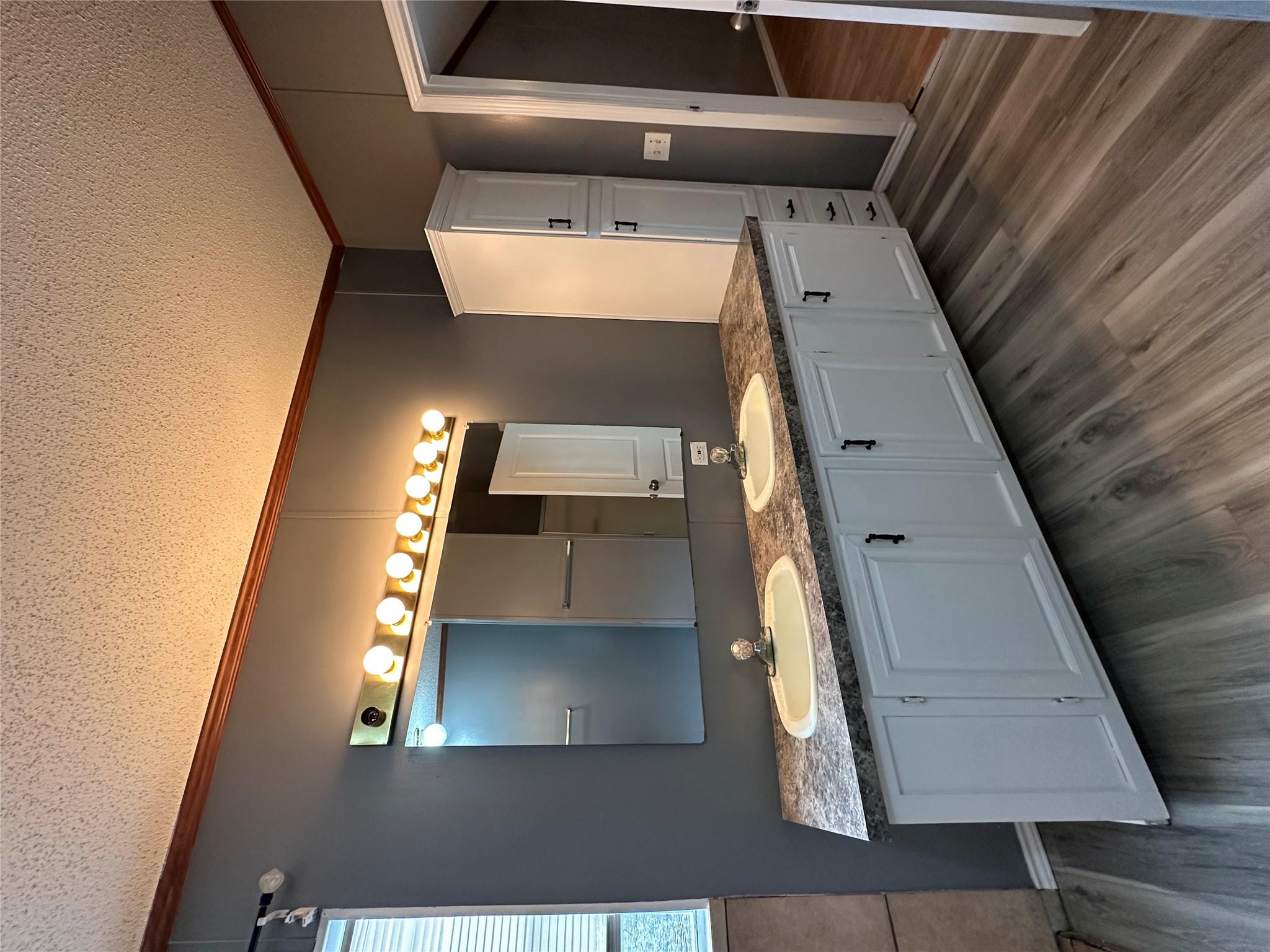 100 Cattle Bnd, Kyle, TX 78640