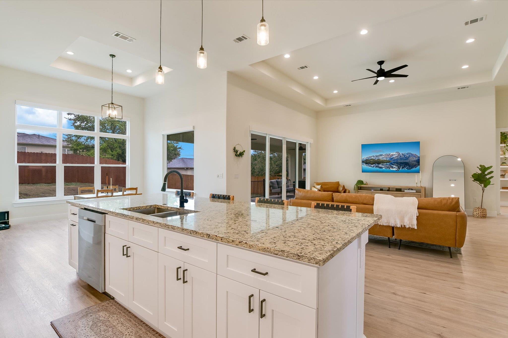 3704 Alamo Cv, Lago Vista, TX 78645