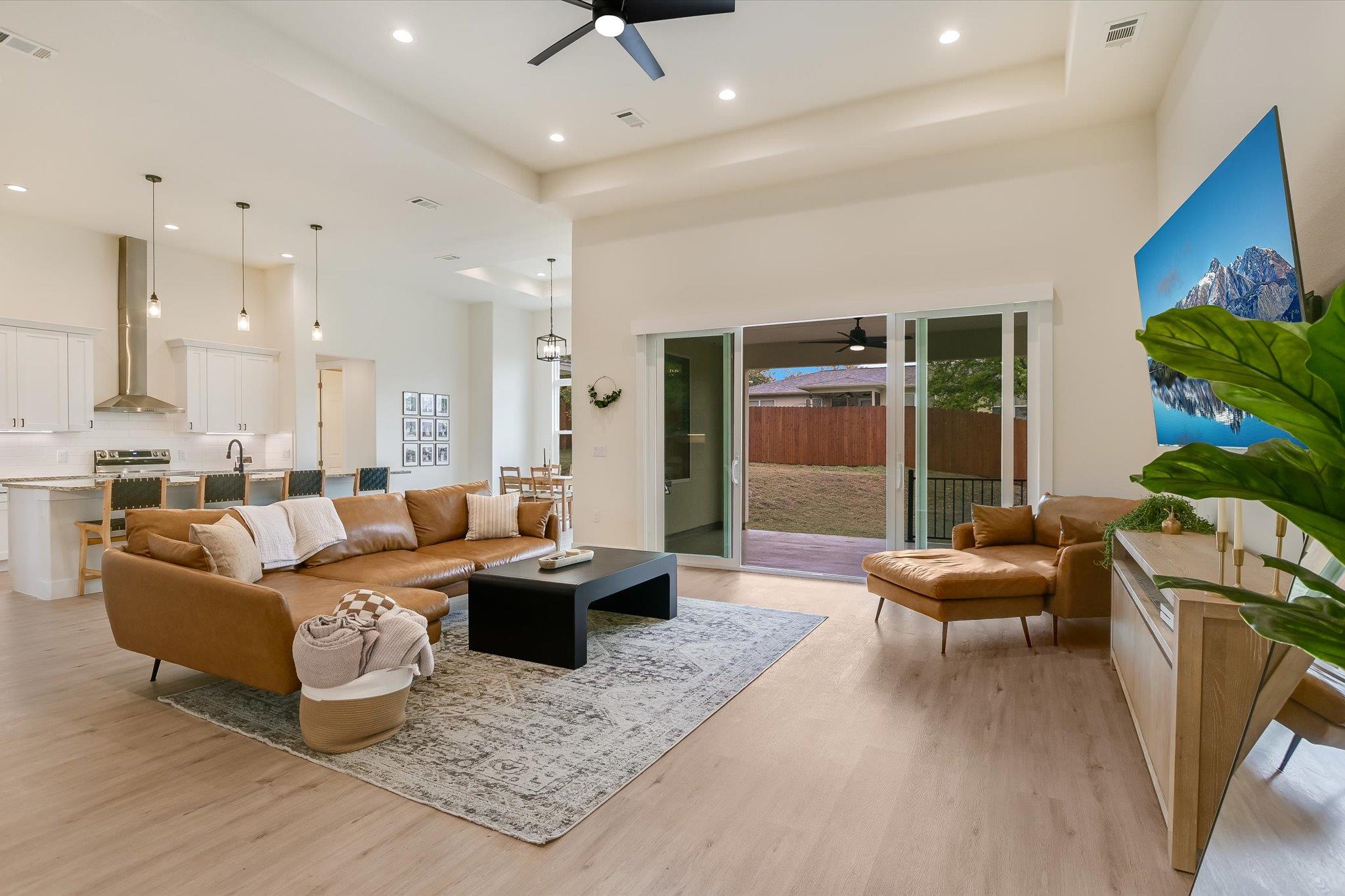 3704 Alamo Cv, Lago Vista, TX 78645