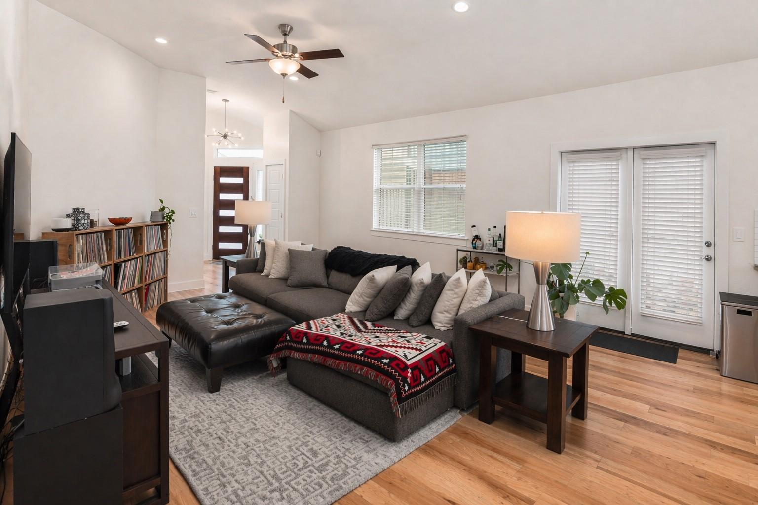 2100 Hermia St # 41, Austin, TX 78741