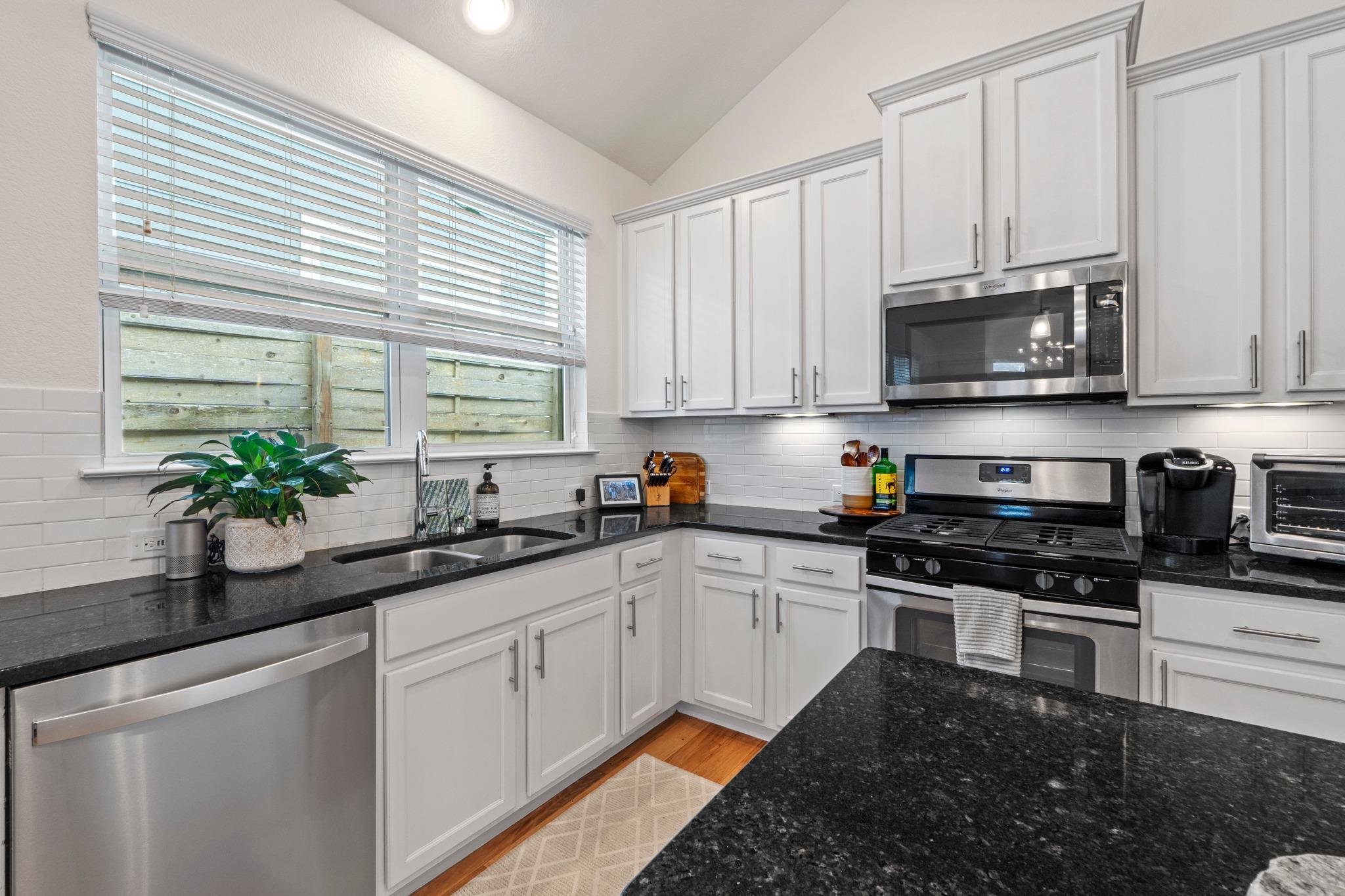 2100 Hermia St # 41, Austin, TX 78741