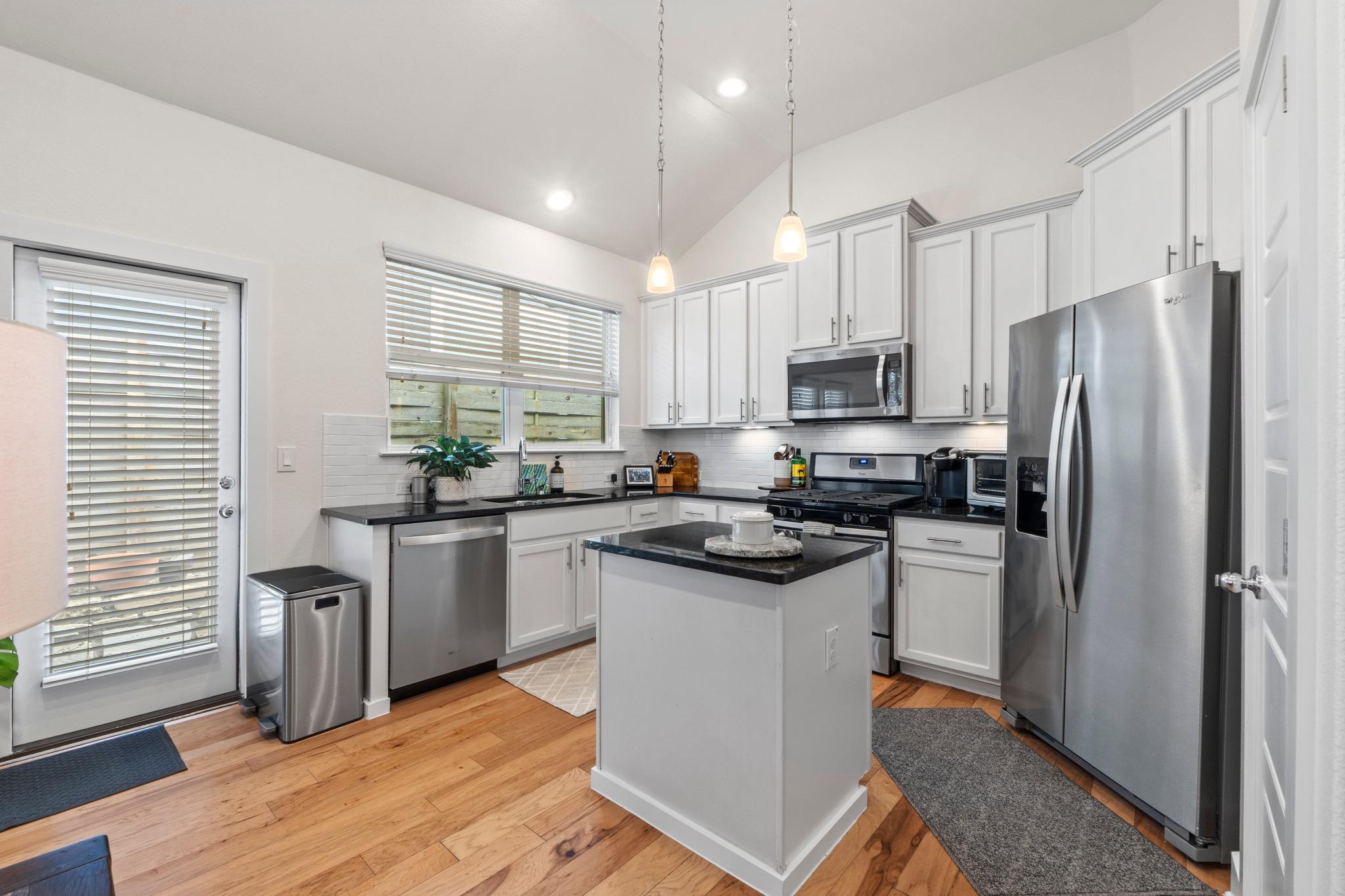 2100 Hermia St # 41, Austin, TX 78741