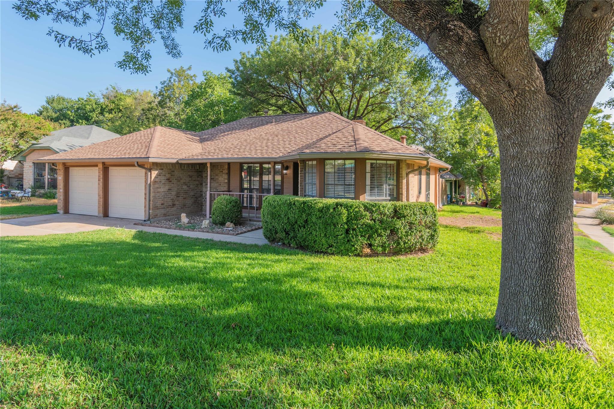 2200 MAPLE HOLLOW Trl, Austin, TX 78728