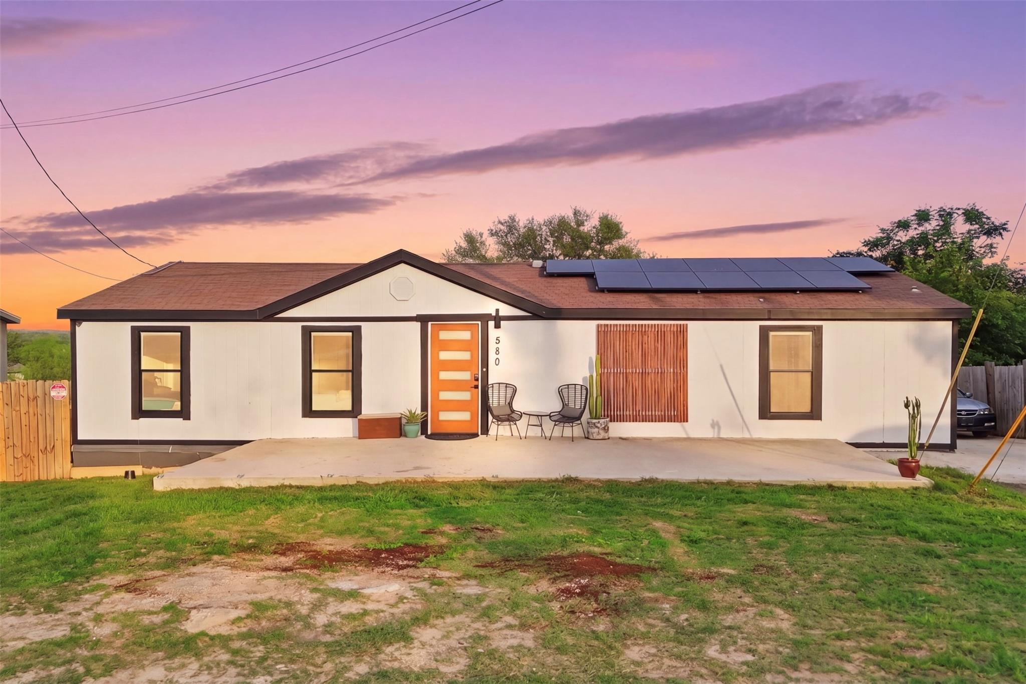 580 Railyard Dr, Kyle, TX 78640