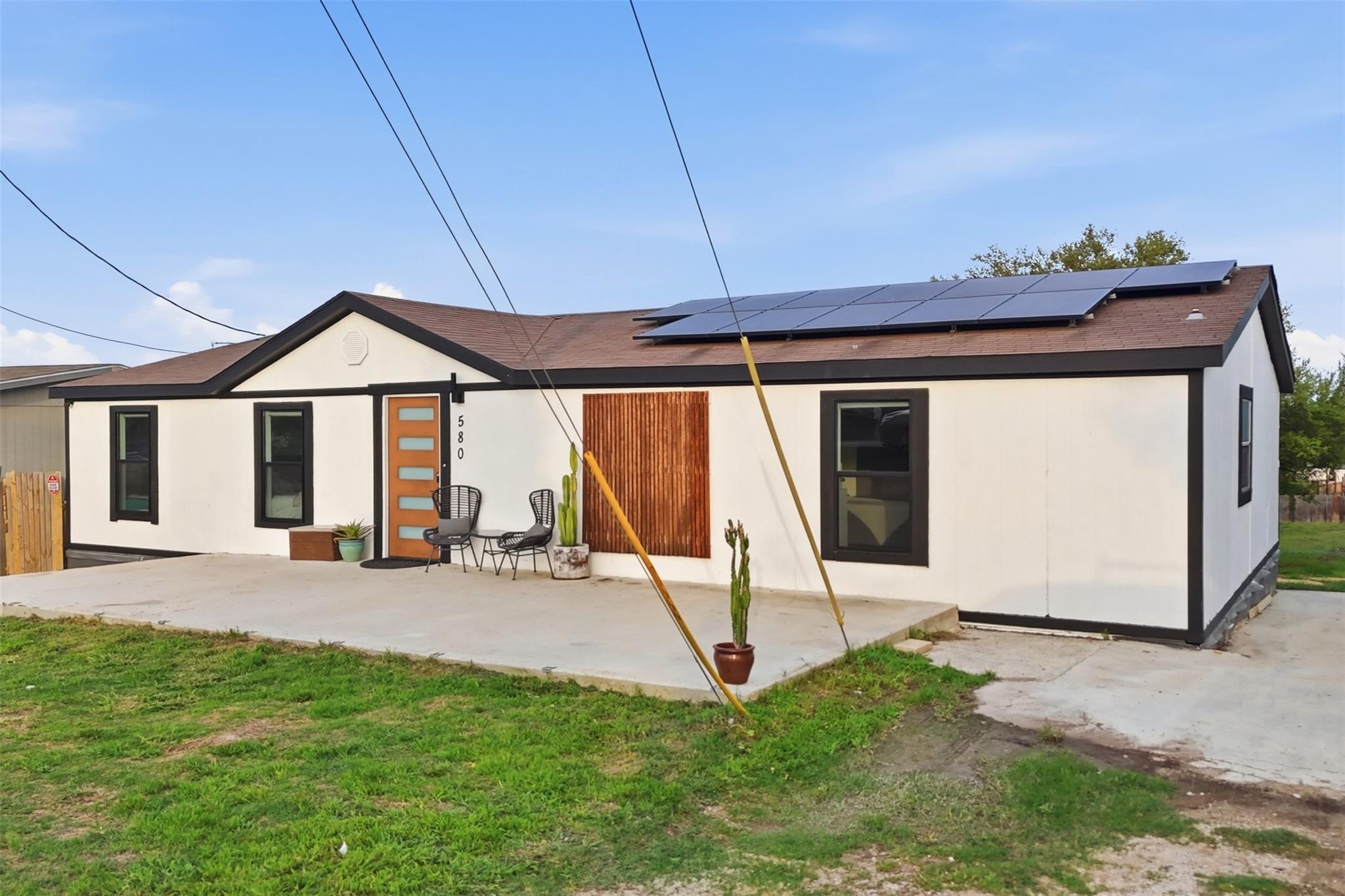 580 Railyard Dr, Kyle, TX 78640