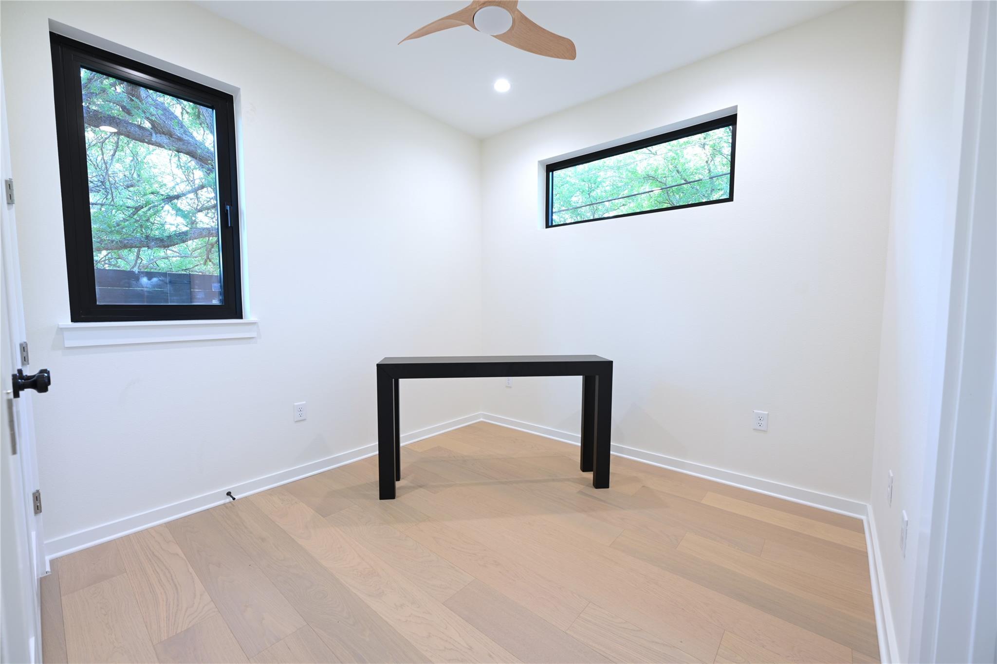 4410 Glomar Ave # 2, Austin, TX 78721