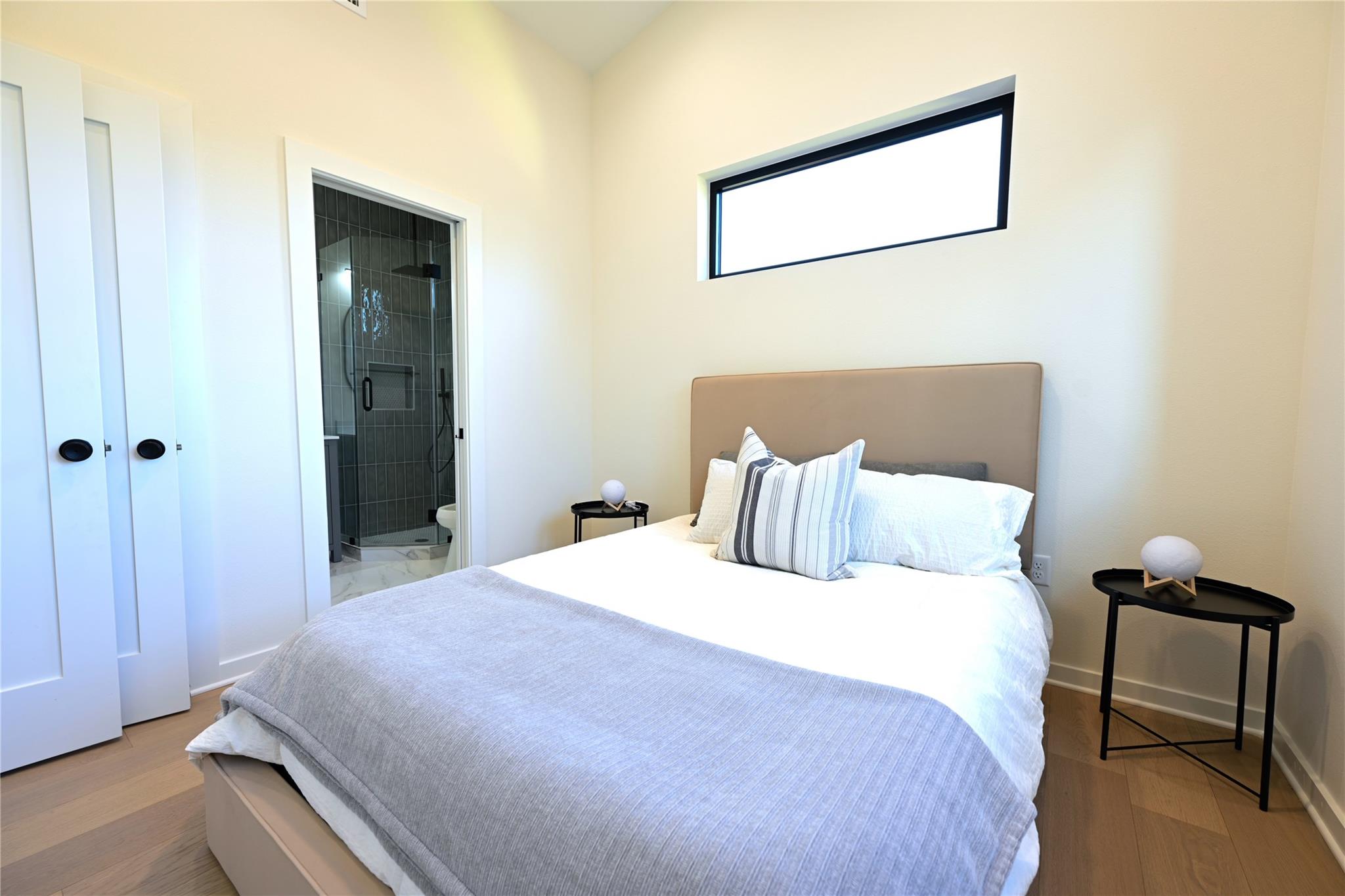 4410 Glomar Ave # 2, Austin, TX 78721