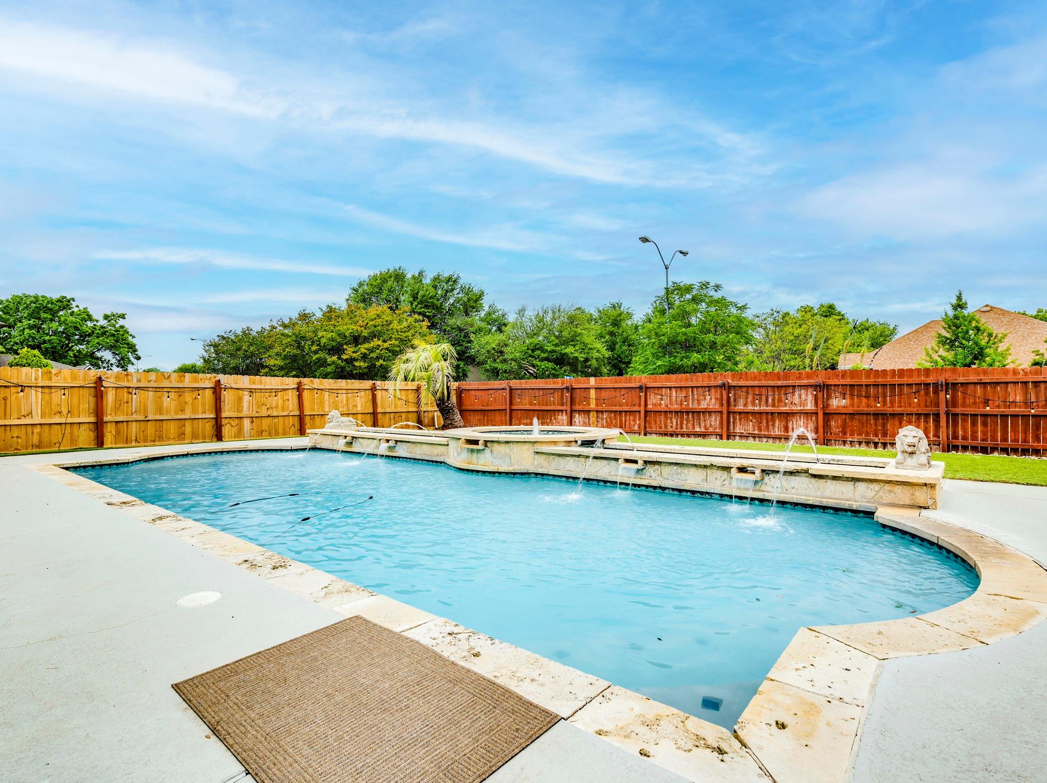 1608 War Horse Ln, Round Rock, TX 78664
