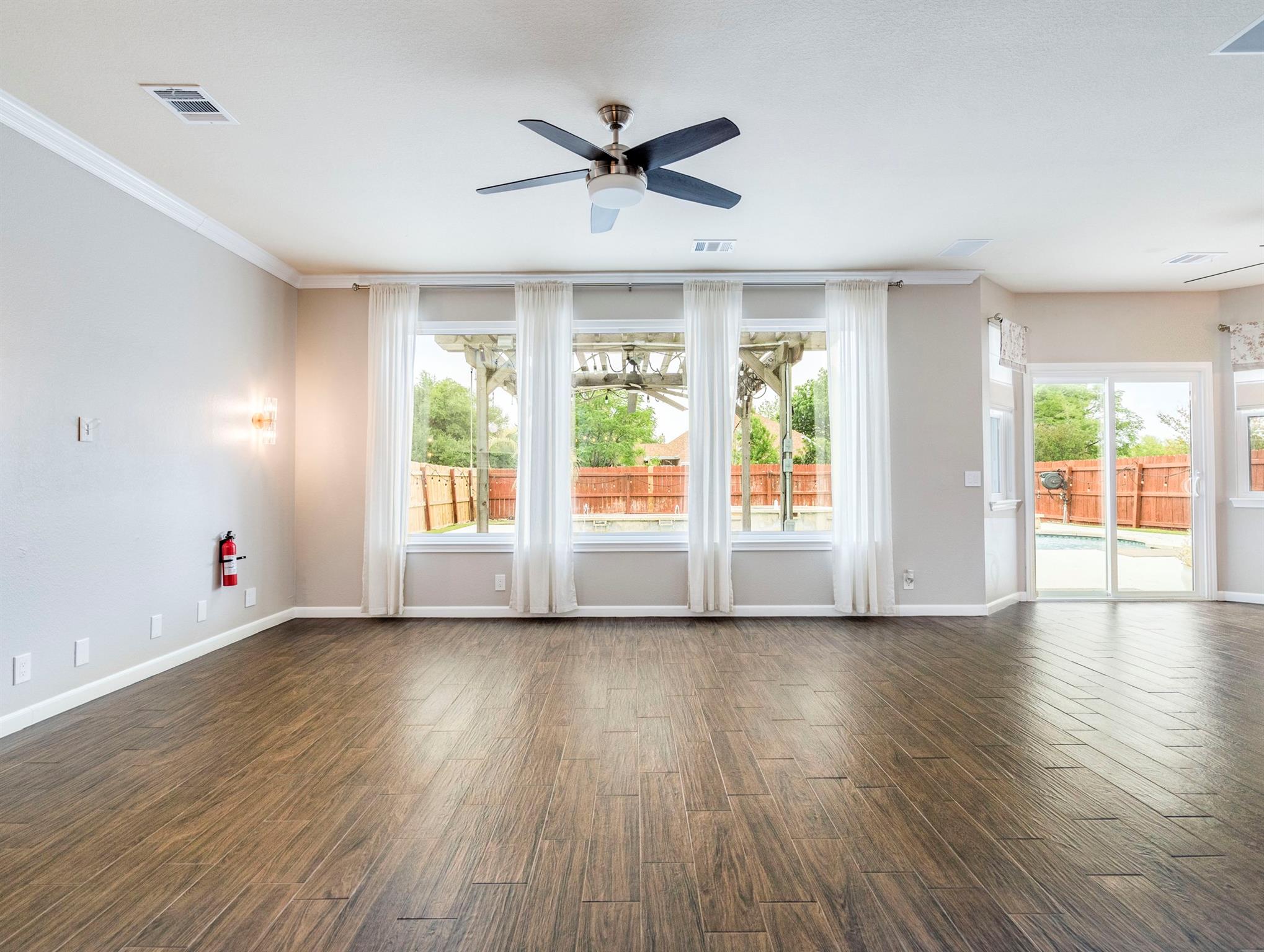 1608 War Horse Ln, Round Rock, TX 78664