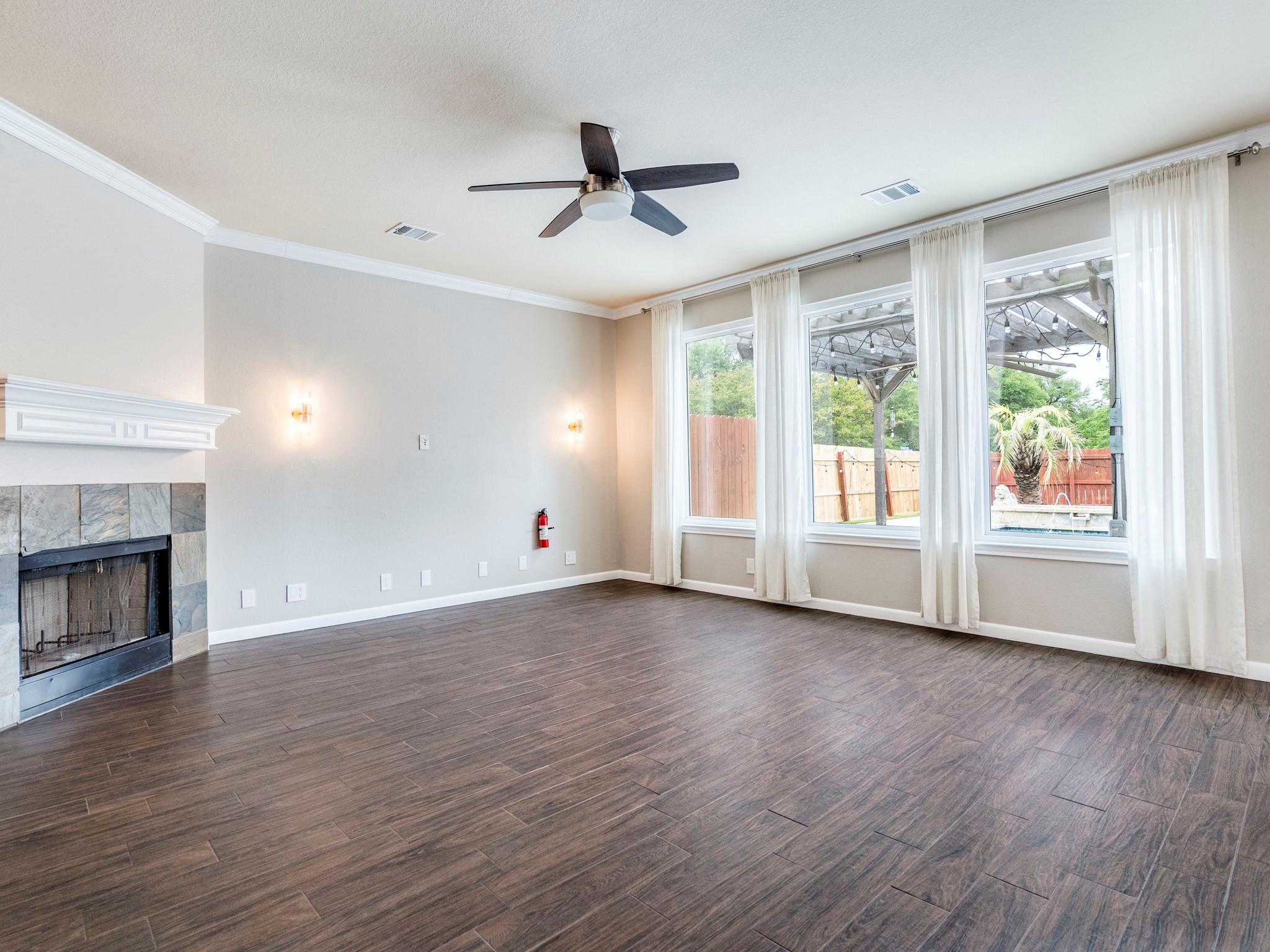 1608 War Horse Ln, Round Rock, TX 78664