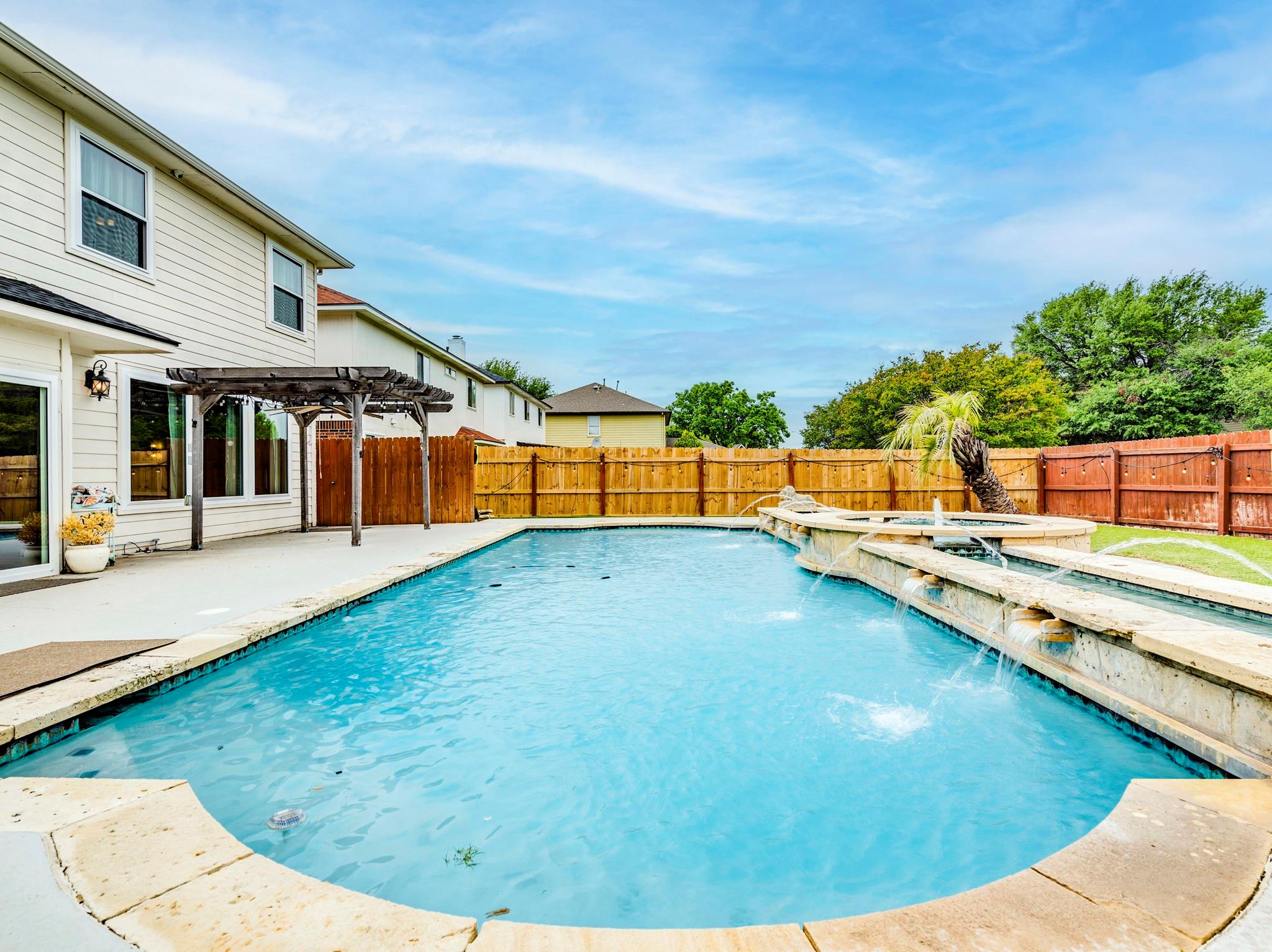 1608 War Horse Ln, Round Rock, TX 78664