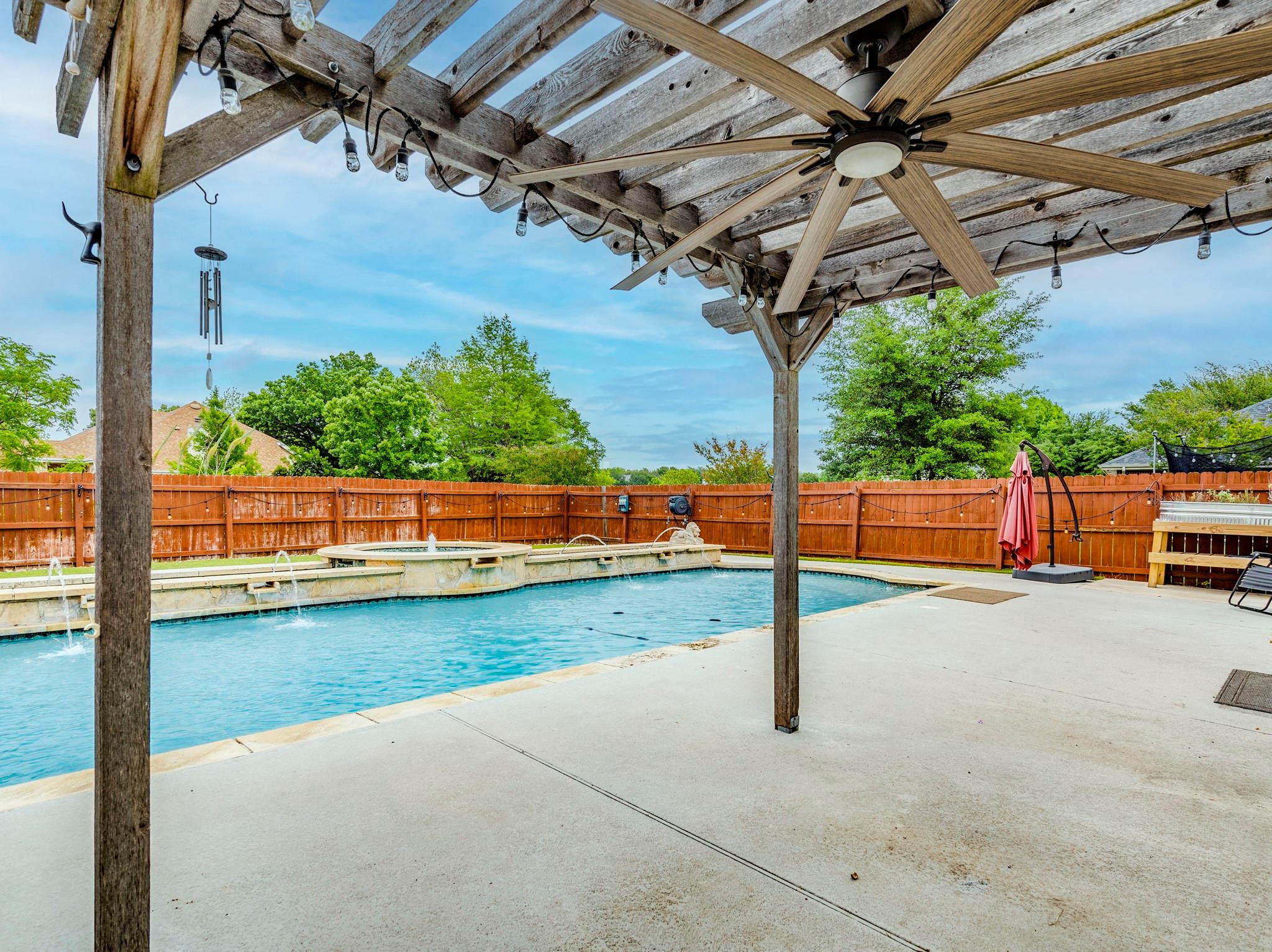 1608 War Horse Ln, Round Rock, TX 78664