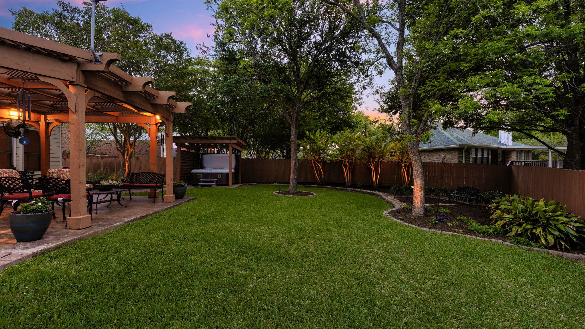 6305 THIRLMARE Ct, Austin, TX 78754