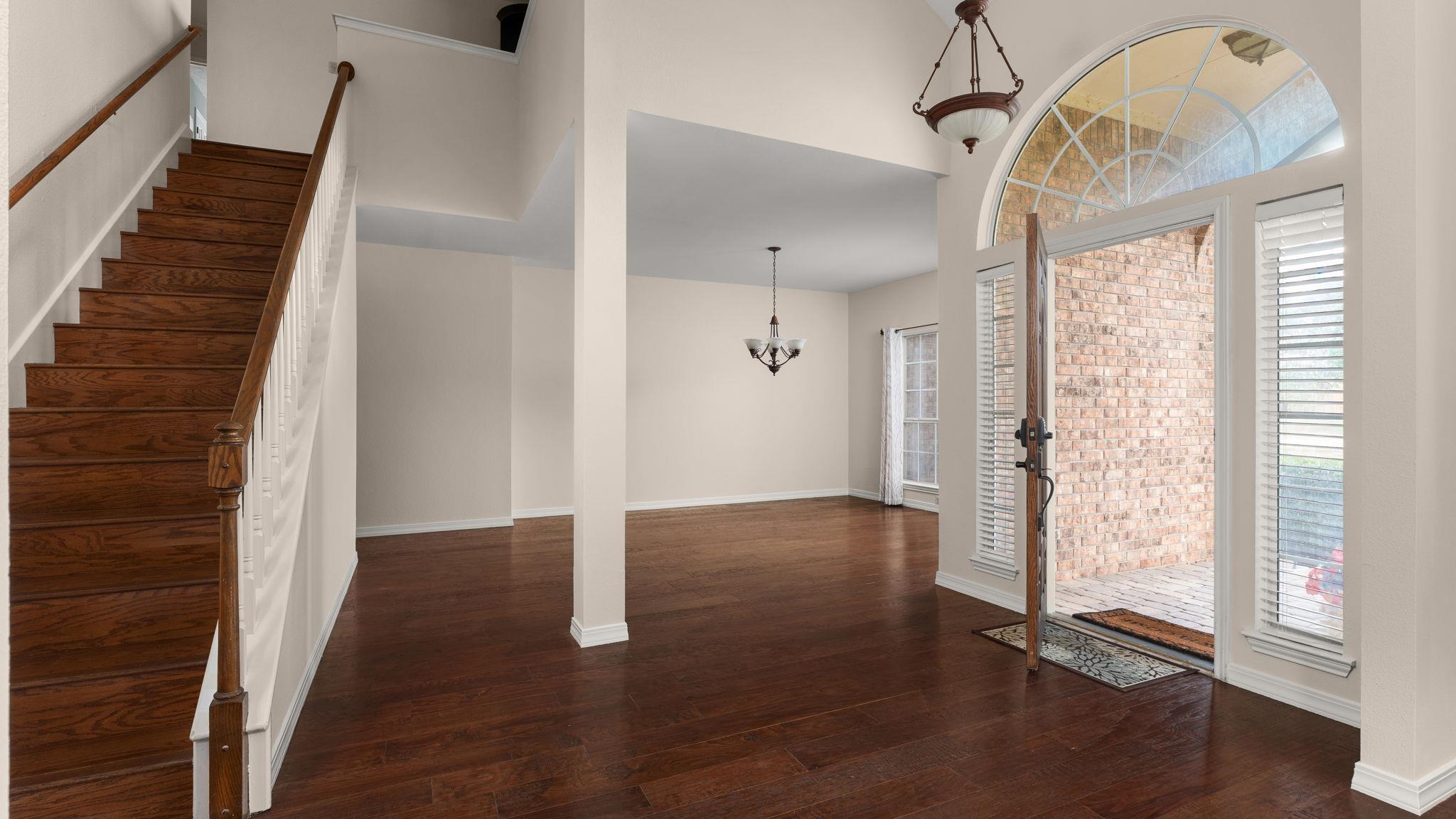 6305 THIRLMARE Ct, Austin, TX 78754