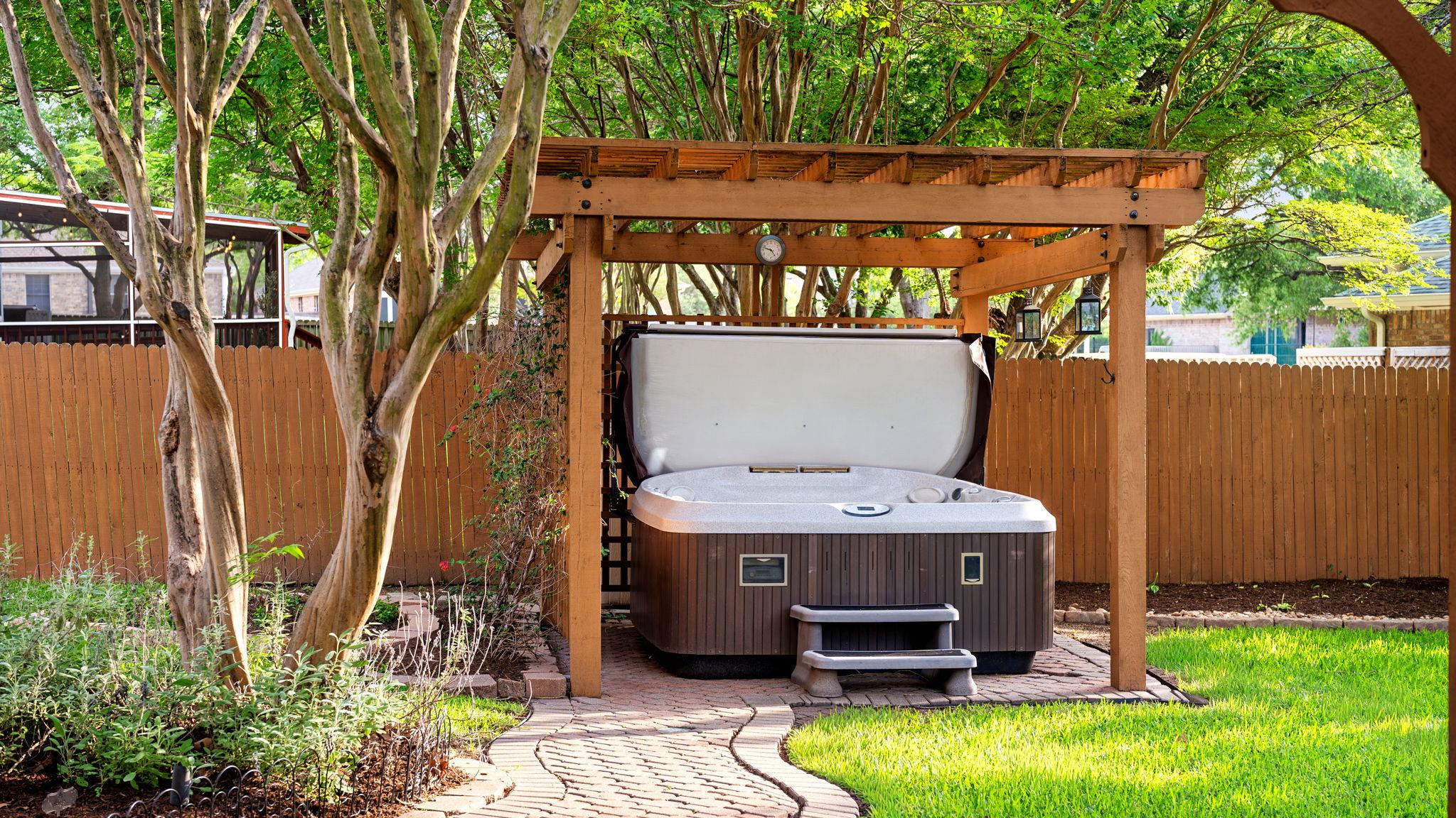 6305 THIRLMARE Ct, Austin, TX 78754