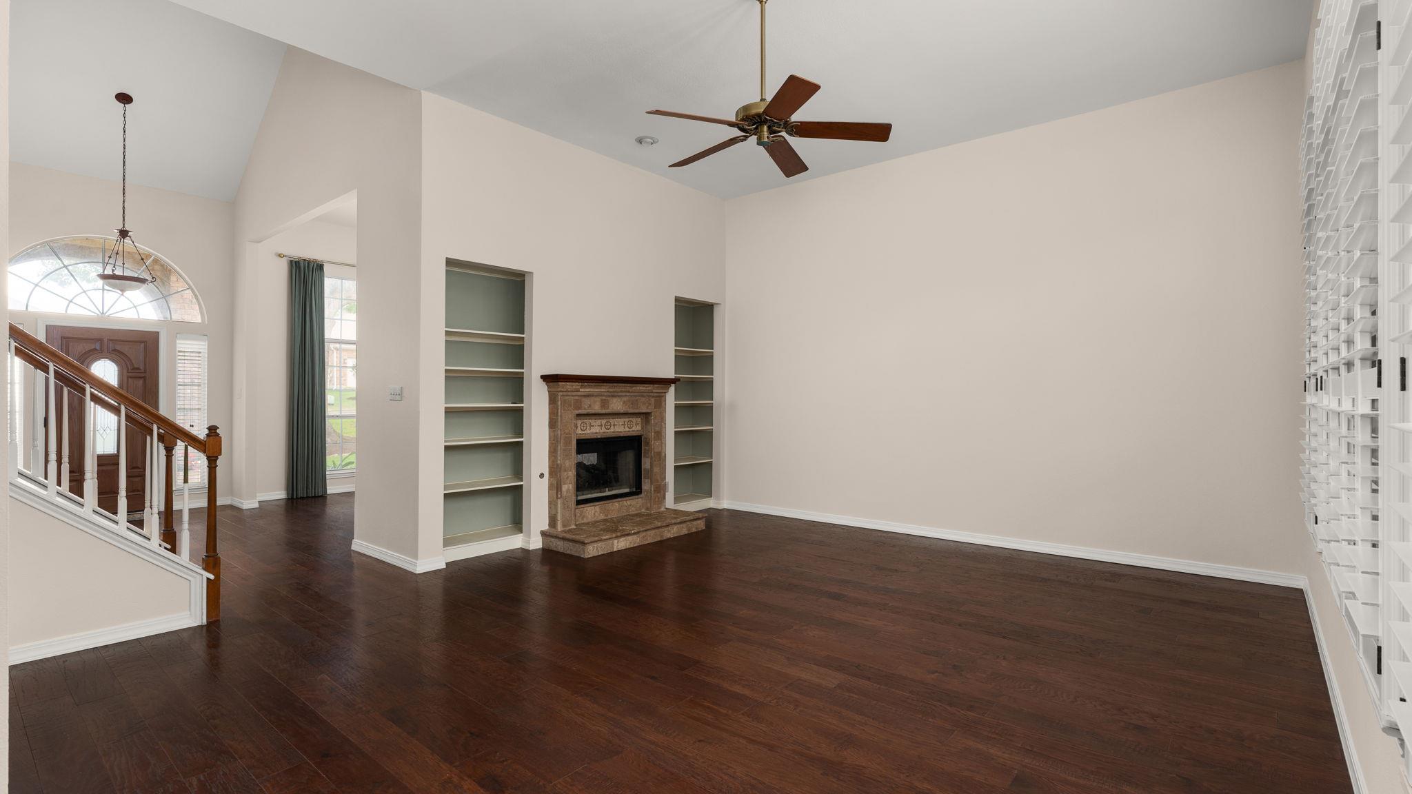 6305 THIRLMARE Ct, Austin, TX 78754