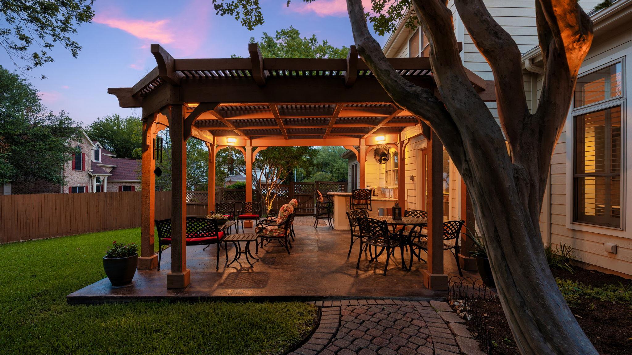 6305 THIRLMARE Ct, Austin, TX 78754