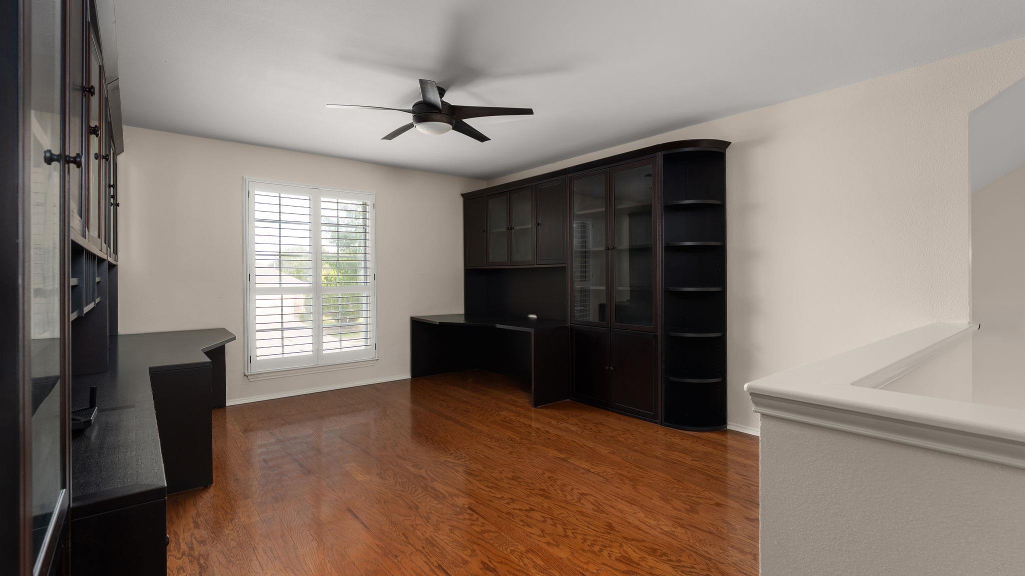 6305 THIRLMARE Ct, Austin, TX 78754