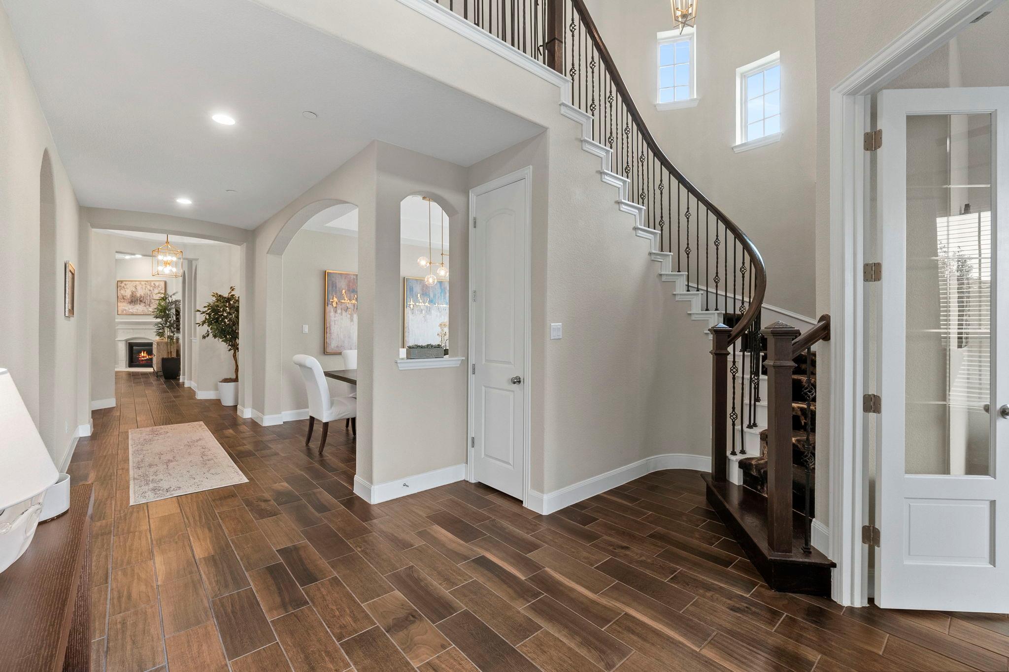 307 Maxwell Way # 20, Lakeway, TX 78738