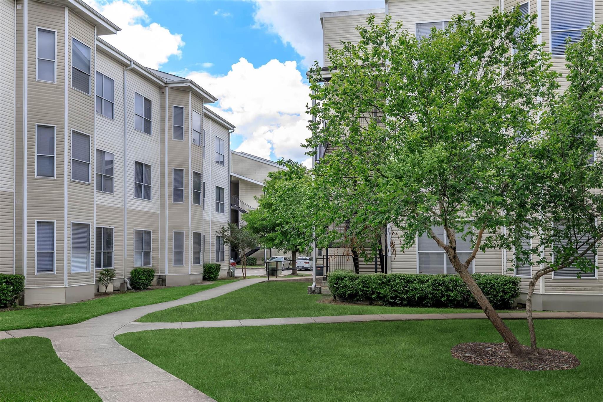 301 W Little York Rd # 1722, Houston, TX 77076