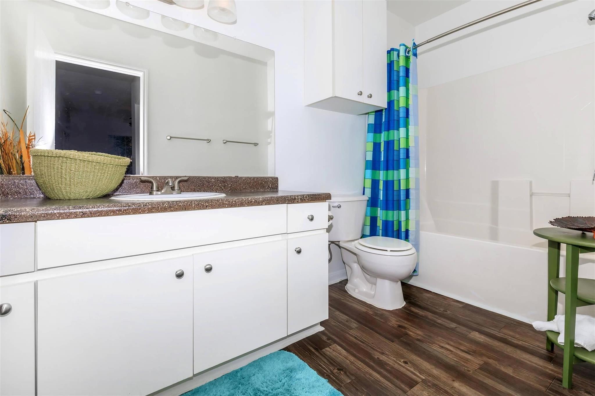 7120/7011 Village Way # 923, Houston, TX 77087