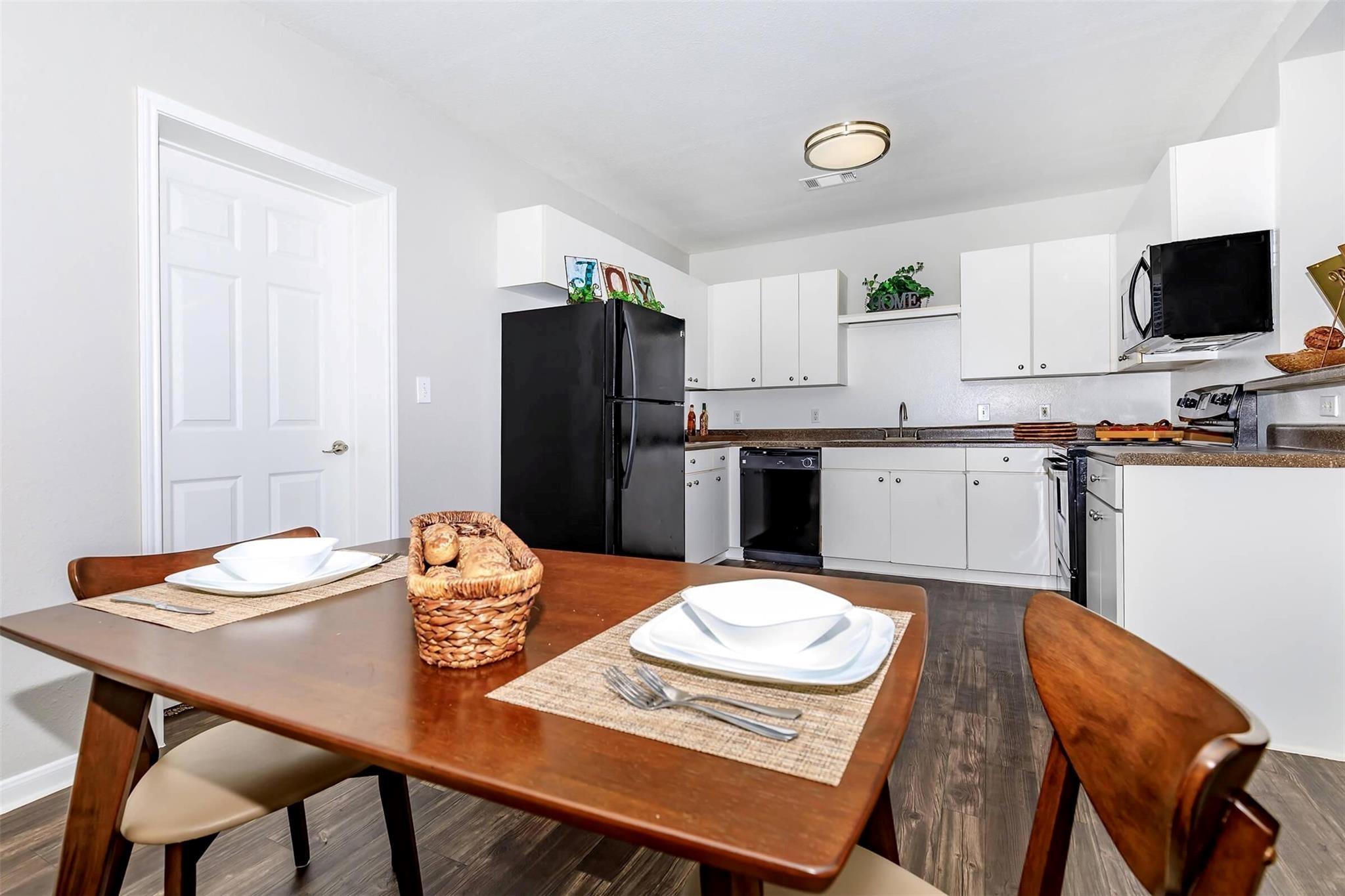 7120/7011 Village Way # 923, Houston, TX 77087