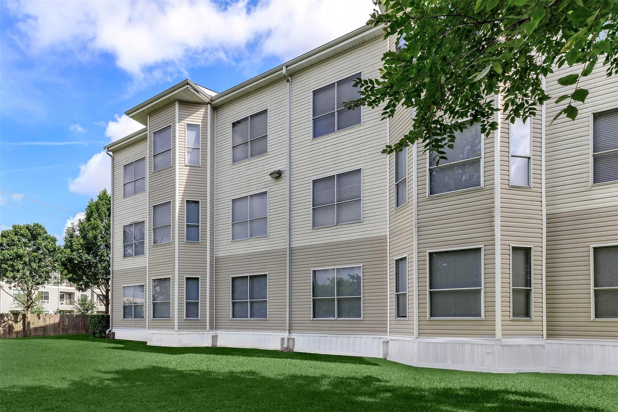 7120/7011 Village Way # 923, Houston, TX 77087