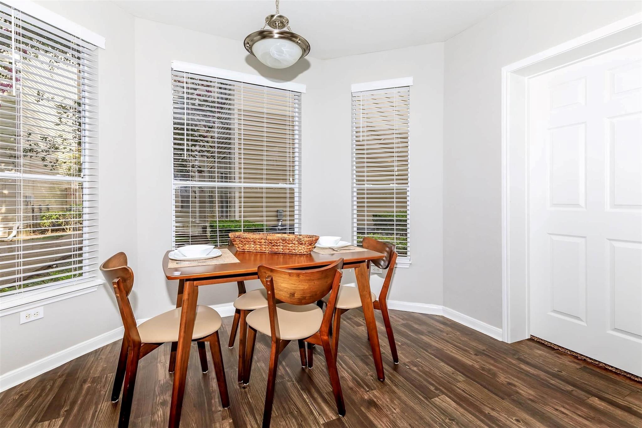 7120/7011 Village Way # 923, Houston, TX 77087