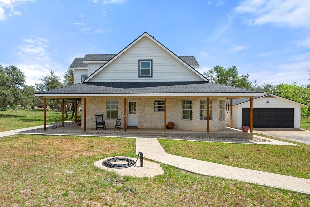 8139 Ozark Dr, San Marcos, TX 78666