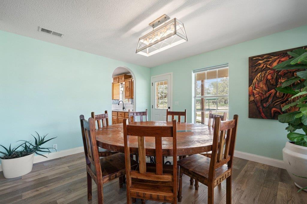 8139 Ozark Dr, San Marcos, TX 78666