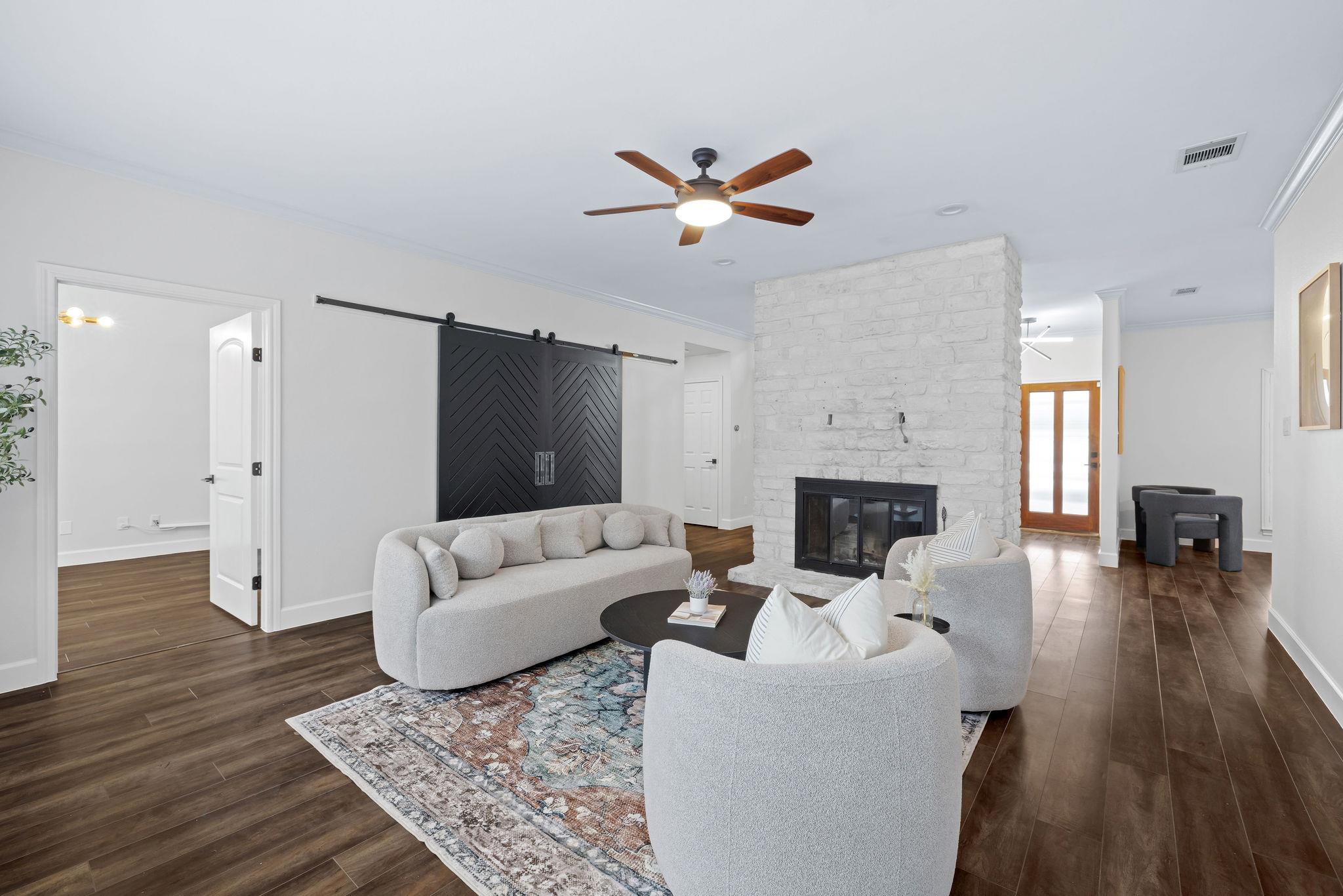 112 Tellus St, Lakeway, TX 78734