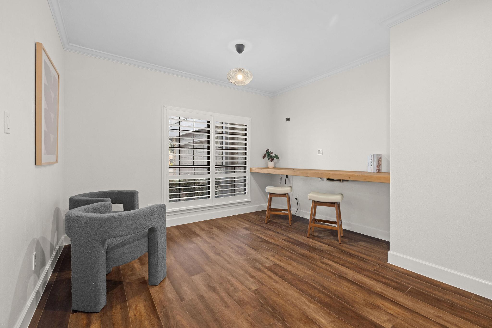 112 Tellus St, Lakeway, TX 78734