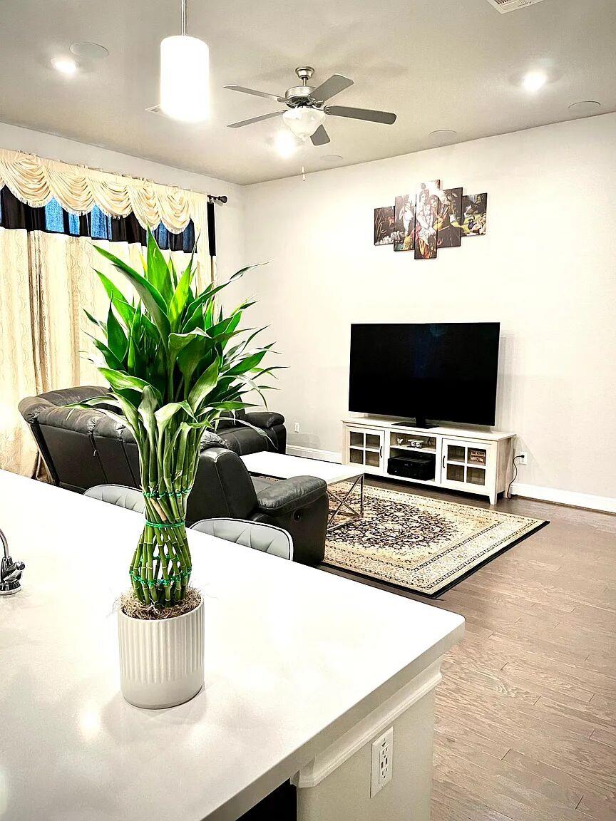 4221 Borho Ranch St, Leander, TX 78641